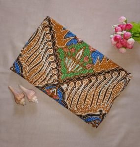 Contoh Bahan untuk Produk Pakaian Batik Couple