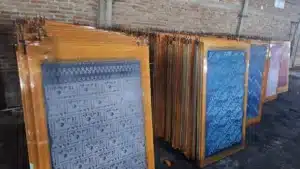 Koleksi cetakan screen batik motif custom logo