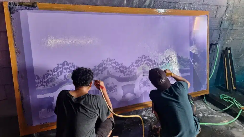 Perawatan screen sablon batik agar hasil tajam